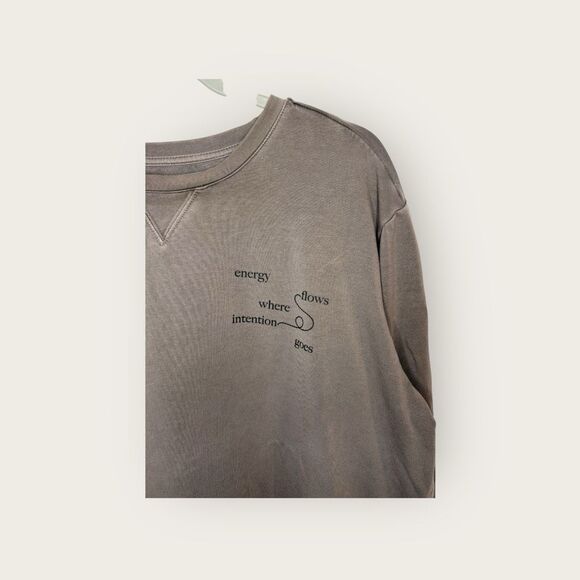 PeaceLoveWorld Graphic Long Sleeve Crewneck Sweater Gray Size Large - Picture 3 of 5